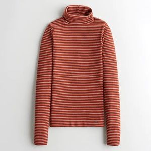 Cute striped hollister turtleneck new with tag
